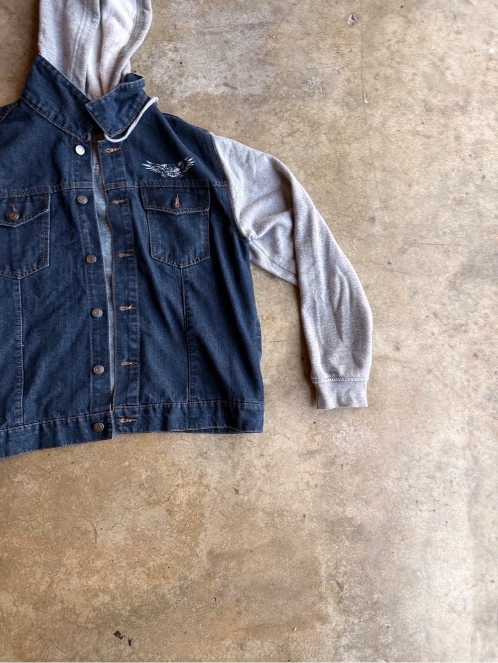 H Men's Denim Bomber Jacket Hooded Graphic Blue Gray Button Size L 42-44 - Picture 2 of 11